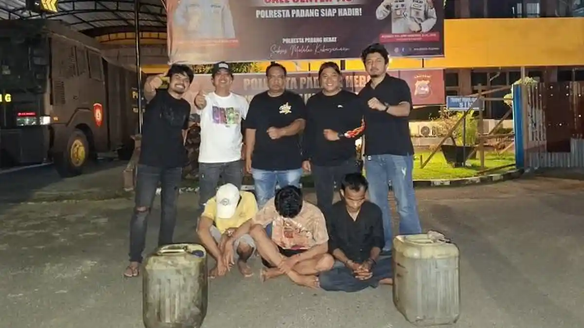 Tim Klewang Tangkap 3 Pencuri BBM di Terminal Truk Bandar Buat Padang