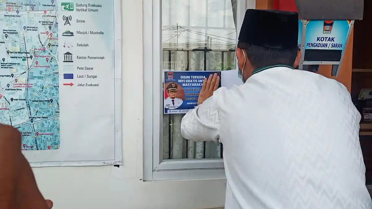 Ada Wifi Gratis untuk Warga di Kantor Lurah Belakang Tansi Padang, User Name dan Password Ditempel