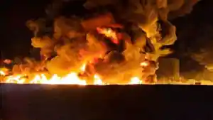 pengeboman-kilang-minyak-di-belgorod-rusia-dengan-drone-drone-ukraina.jpg