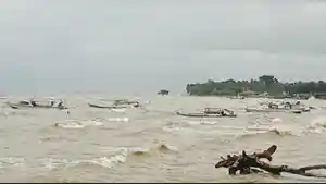 DI-PANTAI-OESAPA.jpg