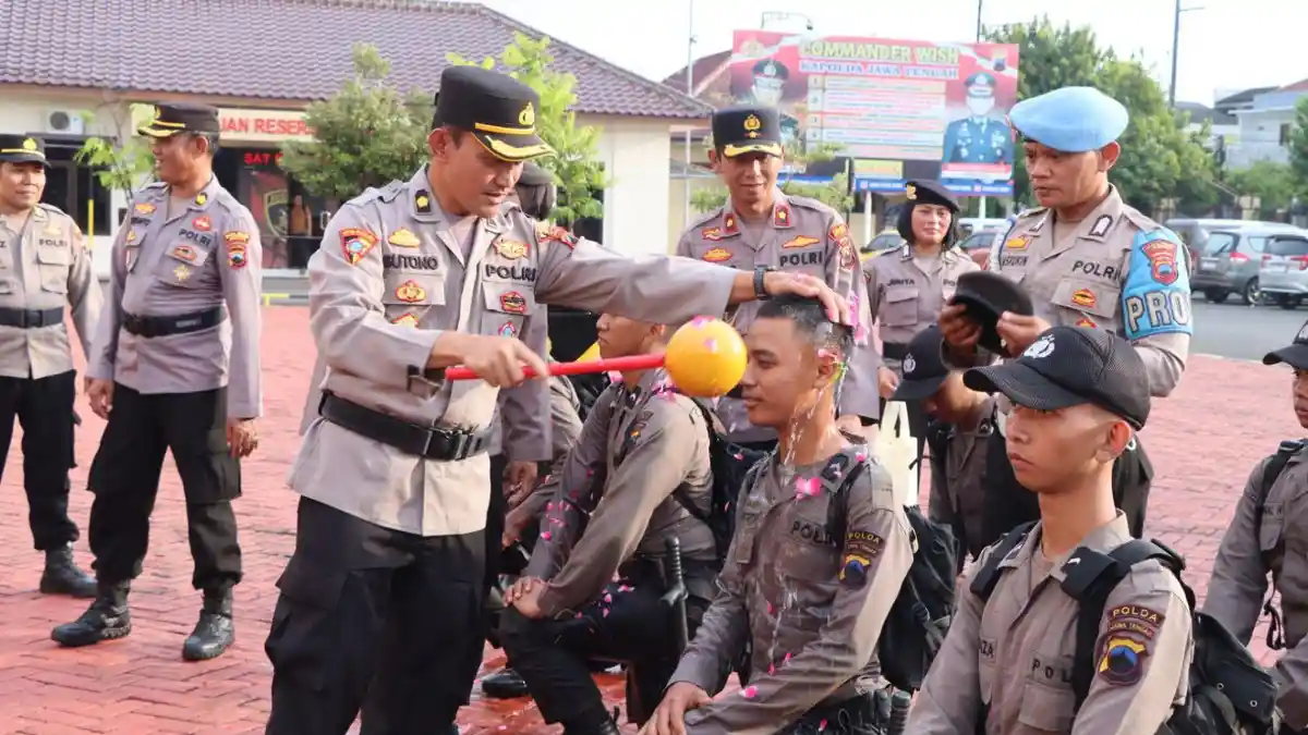 Tutup Tradisi Pembaretan Bintara Remaja, Ini Harapan Kapolres Jepara