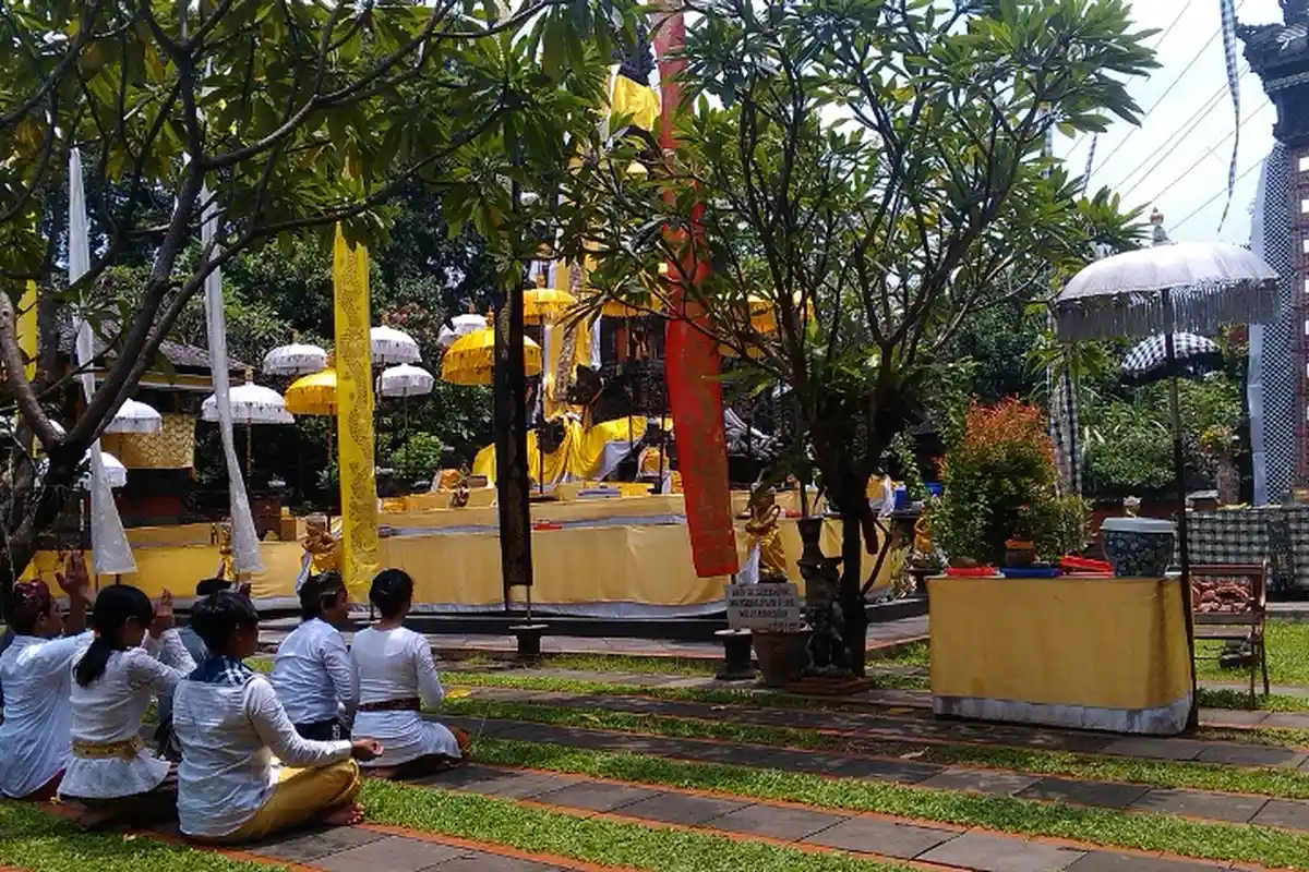 Umat Hindu di Jakarta Rayakan Nyepi di Pura Adithya Jaya