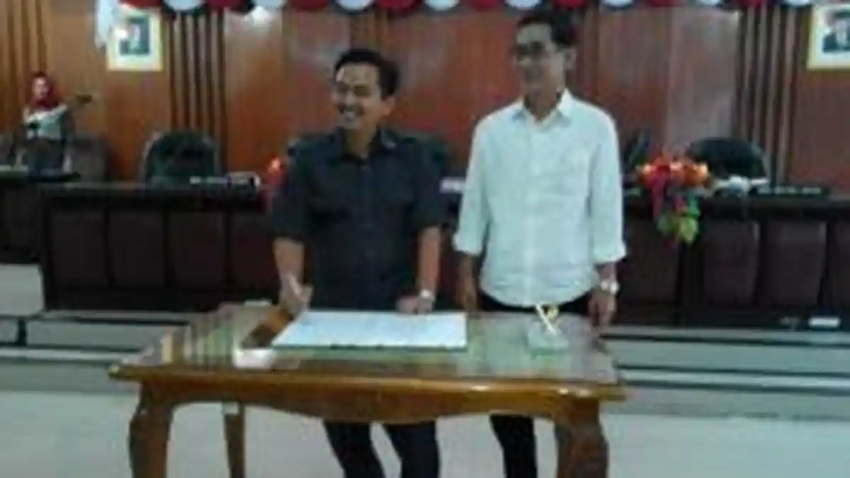 Ketua DPRD Kota Mojokerto Digusur Yuniornya
