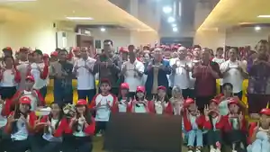 100-Mahasiswa-Undana-Kupang-dan-Unipa-Maumere-Terima-Beasiswa.jpg