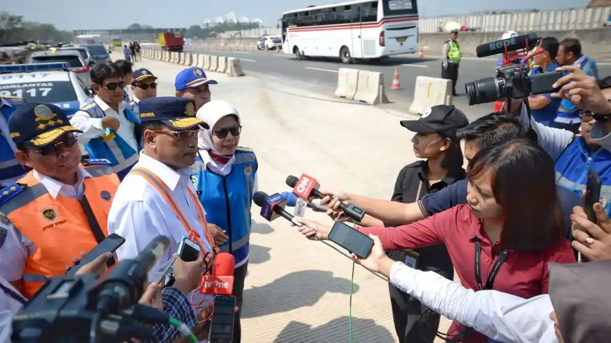 Menhub: Akses Pintu Keluar Tol Disediakan di Sepanjang Jalur 'One Way' saat Mudik Lebaran