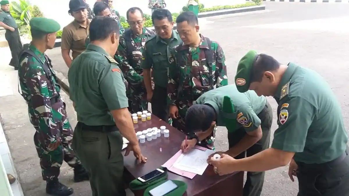 Dipilih Secara Acak, 30 Personel Makorem 163/Wira Satya Laksanakan Tes Urine