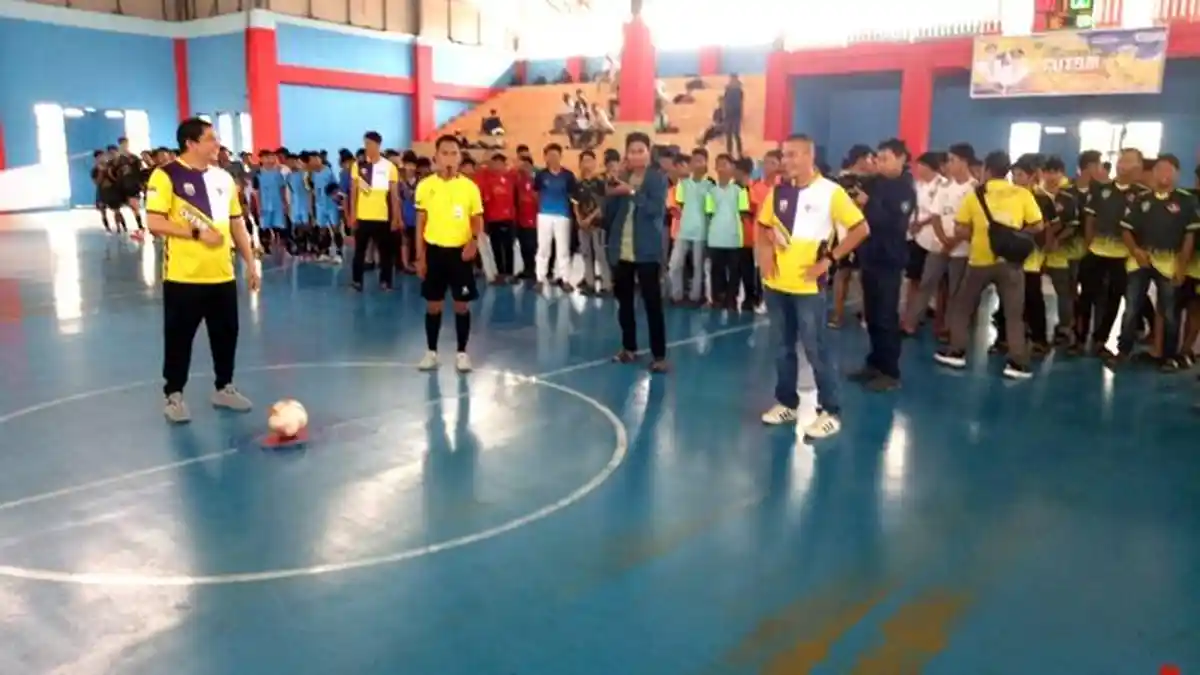 Wabup Kotabaru Andi Rudi Latif Membuka Kejuaraan Bupati Cup Futsal 2023