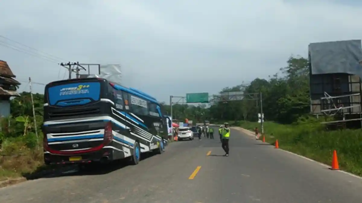 Bus Tetap Putar Balik Meski Hanya Sebagian Penumpang yang Tidak Miliki Hasil Swab