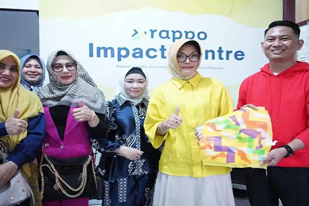 Dekranasda Pontianak Timba Ilmu Sulap Sampah Plastik Jadi Tas Unik di Rappo Impact Center Makassar
