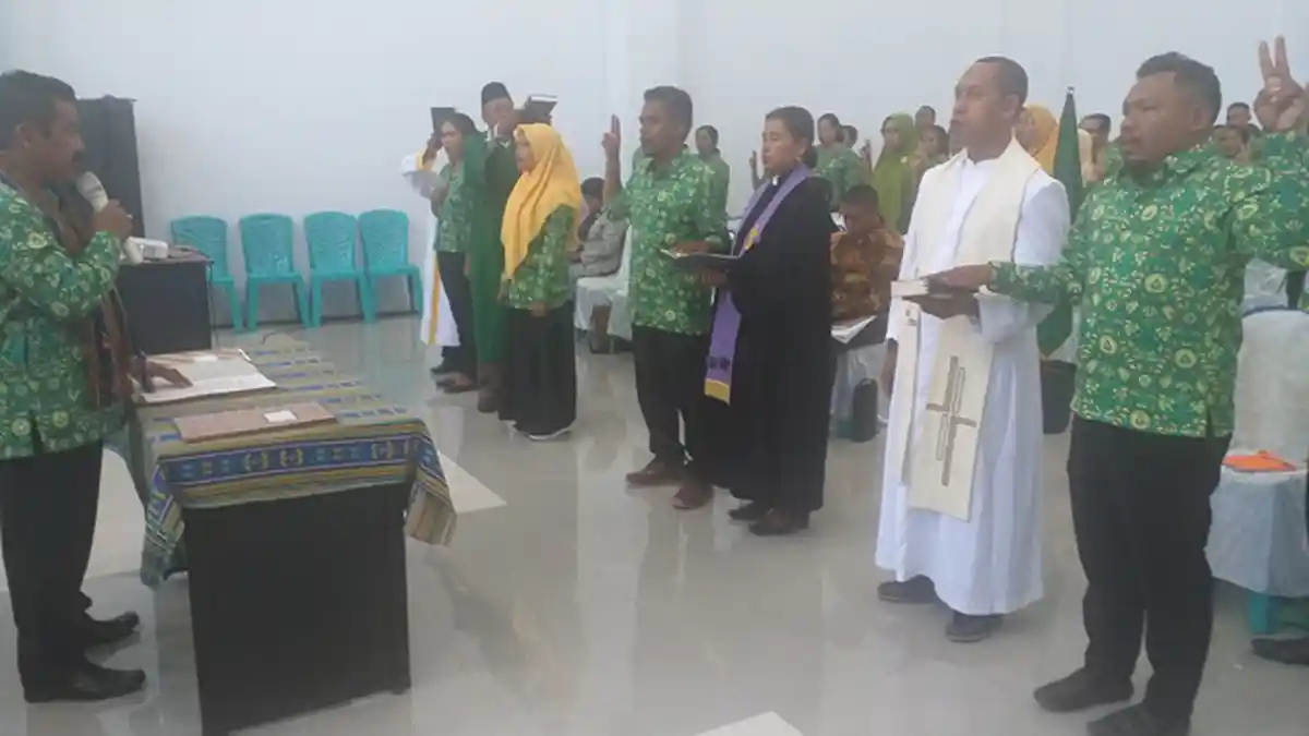 133 Tenaga Sanitarian Lakukan Sumpah Profesi di Ende