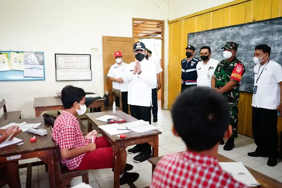 Pekan Kedua PTM 100 Persen di Pati, Bupati Haryanto: Ada Beberapa Sekolah Tanpa Pembagian Shift