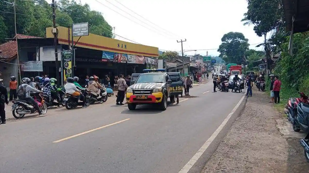 Breaking News! Kecelakaan Maut Tabrakan Beat VS Byson di Pamulihan Sumedang, Satu Pemotor Tewas