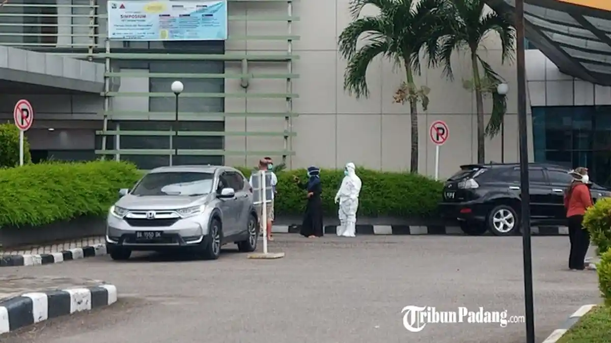 Jenazah Pasien Covid-19 di Kota Padang, Dikafani dan Solatkan di Semen Padang Hospital