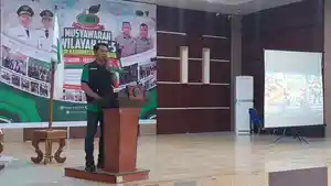 Wakil-Bupati-Aceh-Jaya-Muslem-D-membuka-Muswil-ke-V-RAPI.jpg