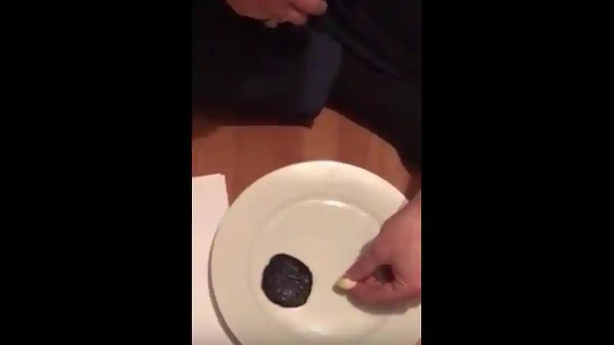 Banyak Netizen Ragukan Kebenaran Video tentang Daging Kanker yang Bisa Bergerak  