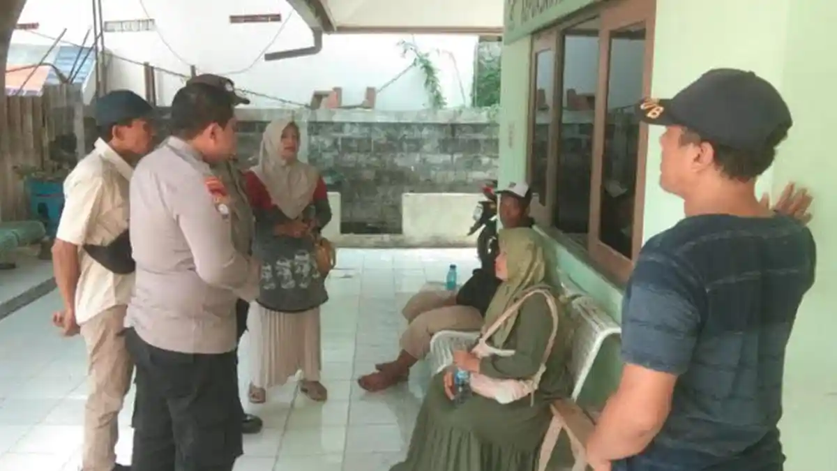 Tiba-tiba Kejang dan Terjatuh, Penumpang Bus di Terminal Bunder Gresik Meninggal Dunia