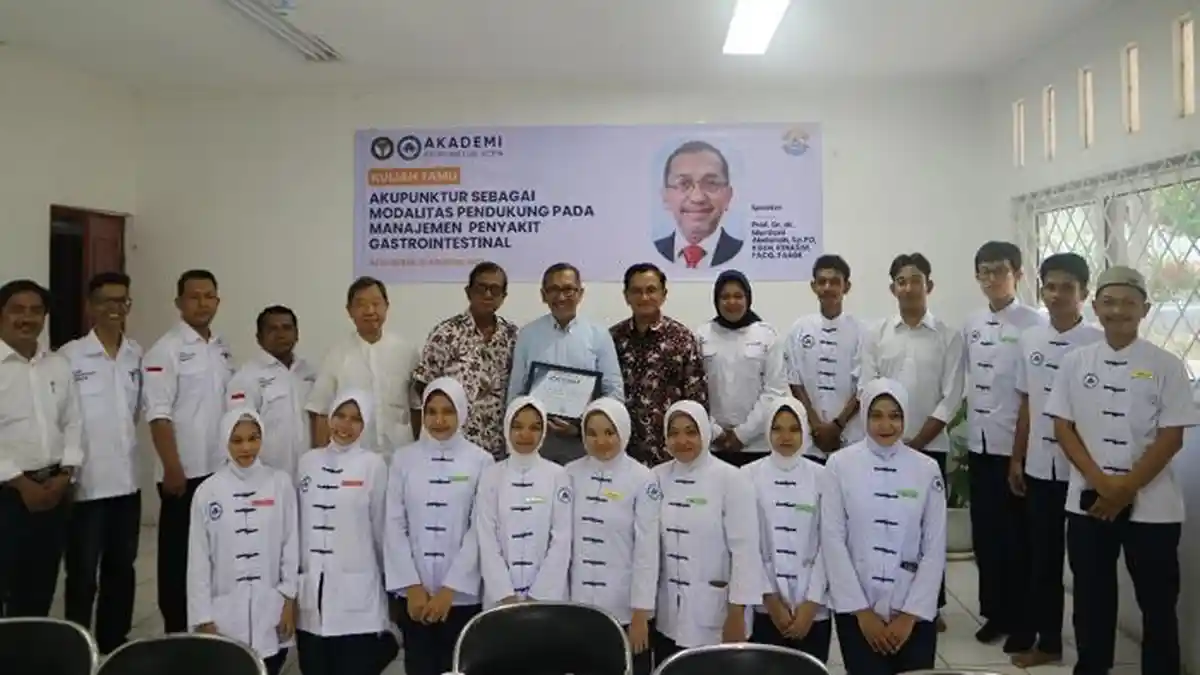 Prof Murdani Abdullah Isi Kuliah Tamu di Akademi Akupuntur Aceh, Paparkan Konsep Syifa dan Mizan