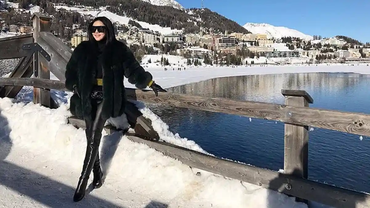 Syahrini Kerap Unggah Foto Liburan ke Luar Negeri Ternyata Hasil Editan?