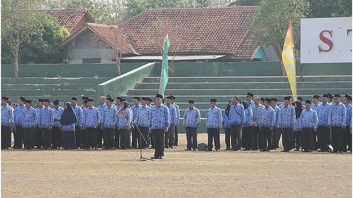 HUT Korpri, Bupati Cirebon Ingatkan ASN Harus Bergerak Cepat Sesuai Pesan Jokowi