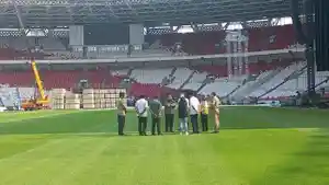 Kondisiri-terkini-rumput-stadion-GBK.jpg