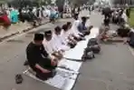 Demo Pembakaran Bendera