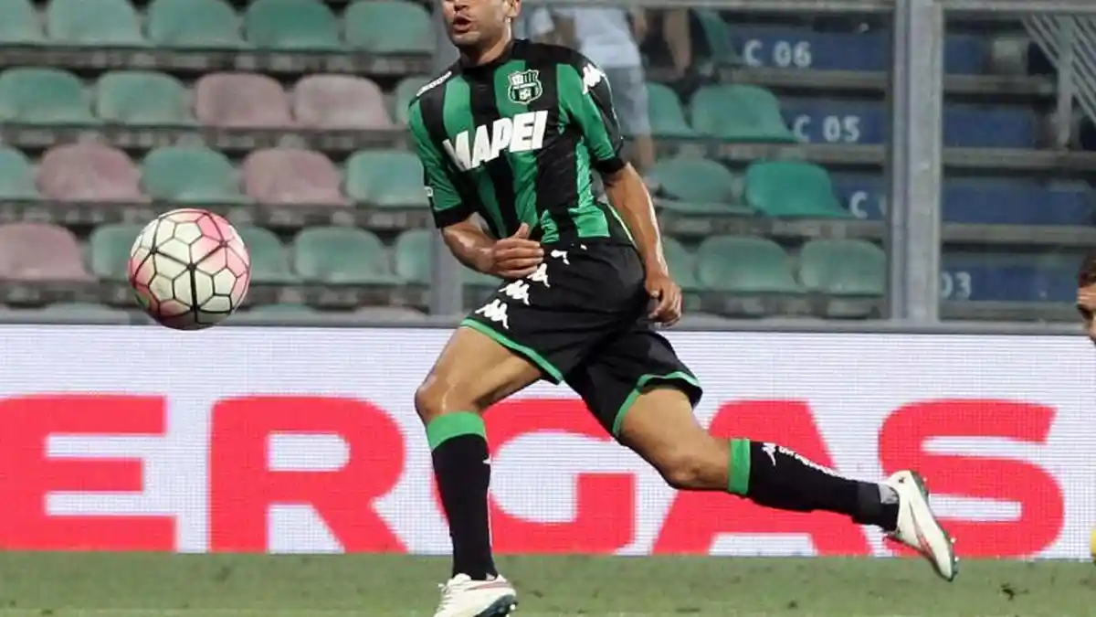 Sosok Penyerang Sassuolo Ini Buat Arsenal dan Liverpool Bersaing