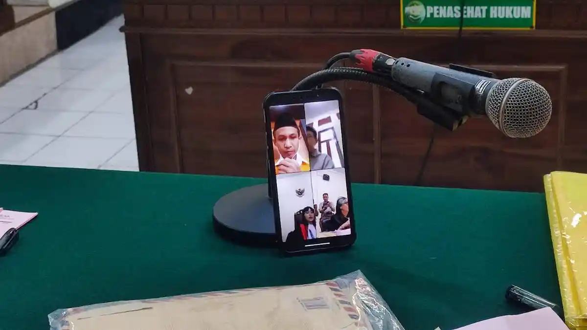 Gara-gara Curi Lem, Warga Surabaya Terancam Penjara 20 Bulan