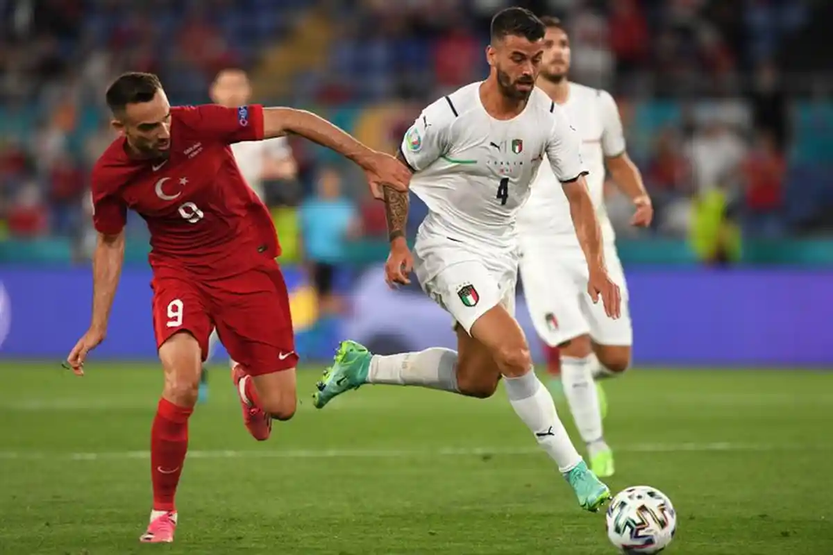 Karir Pemain AS Roma Leonardo Spinazzola Musim Ini Mandek saat Italia Berjuang di Play-off PD 2022