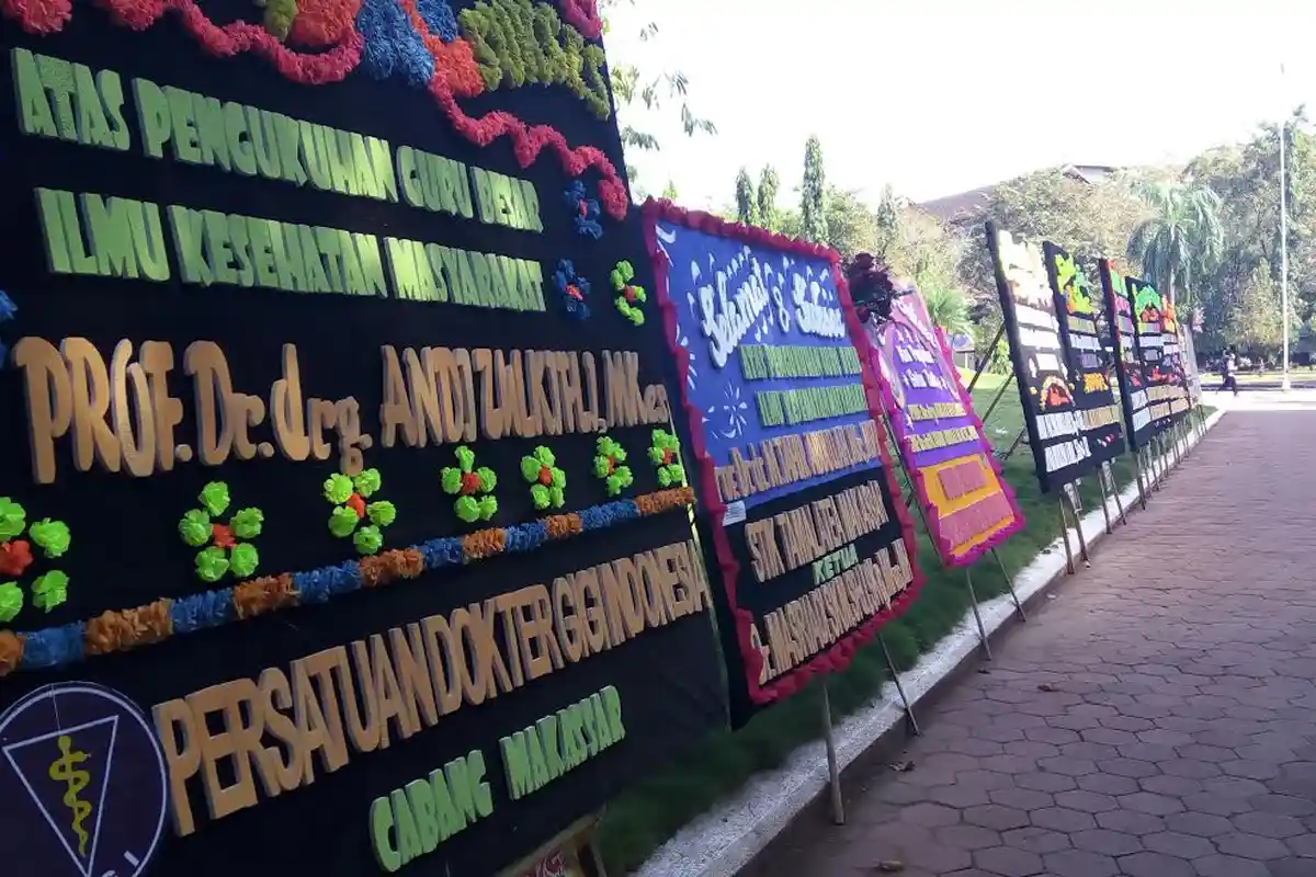 2 Dosen FKM Unhas Dikukuhkan Jadi Guru Besar Bidang Ilmu Kesehatan Masyarakat