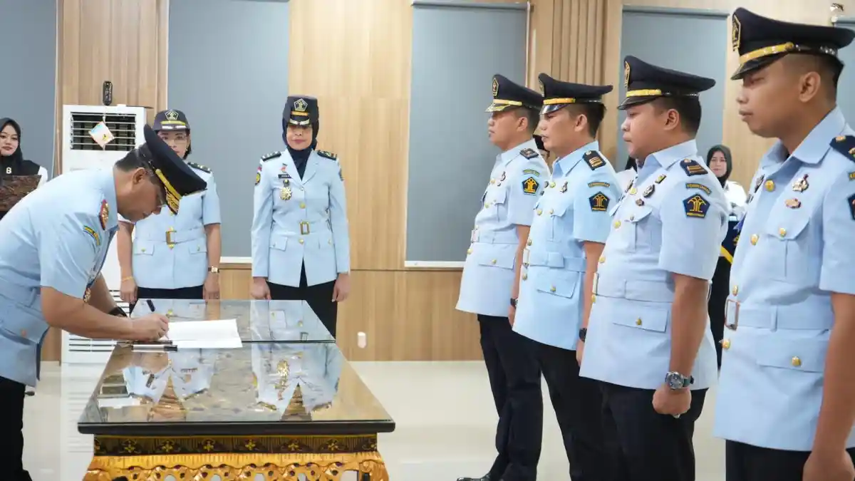 Kakanwil Kemenkumham Sumsel Lantik 19 Pejabat Pemasyarakatan