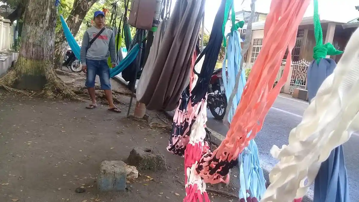 Jualan Hammock di Selayar, Marwan Raih Omzet Hingga Puluhan Juta Per Bulan
