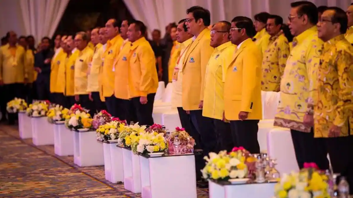 Jokowi Sebut Ada Grup-grup Besar di Golkar, Dia Pesan Harus Jaga Soliditas