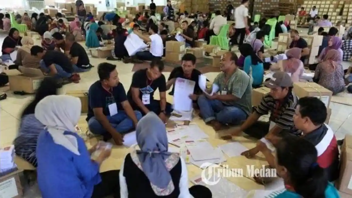 KPU Medan Mulai Sortir dan Lipat 3,6 Juta Surat Suara Pilkada, Libatkan 400 Oran