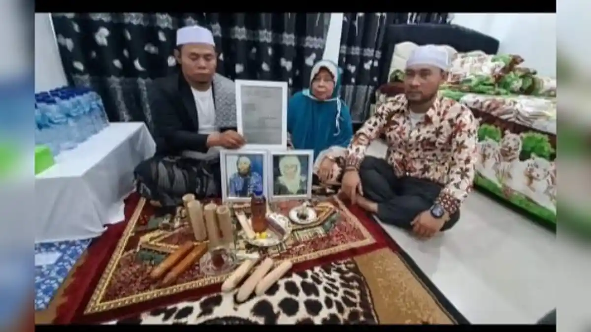 Melihat Pengobatan Alat Vital H.M Otong Pewaris Mak Erot di Sukabumi