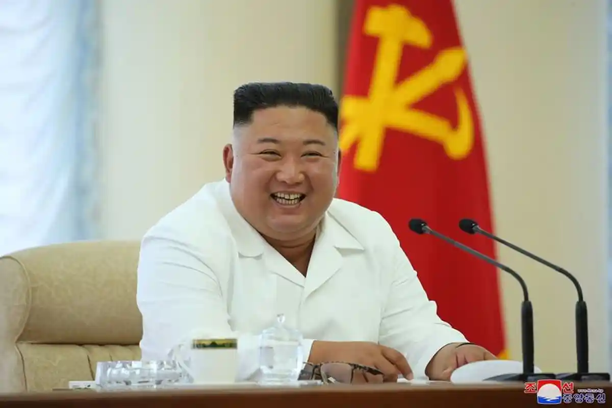 Wabah Covid-19 Memburuk di Dunia, Kim Jong Un Tutup Pintu Perbatasan, dan Larang Bantuan Luar Masuk