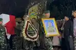 Isak Tangis Keluarga dan Kerabat saat Jenazah Kopda Farizal Tiba di Rumah Duka di Kulon Progo