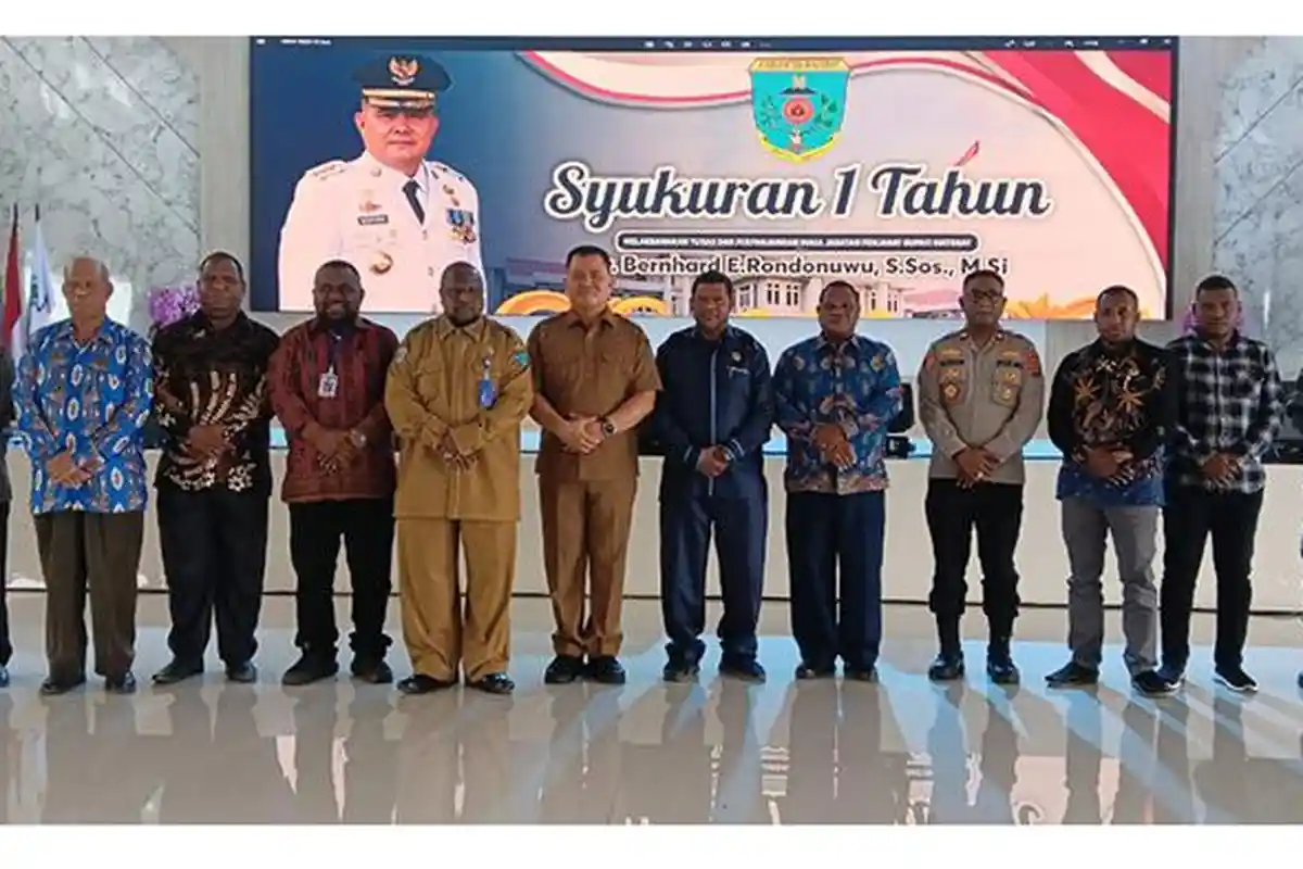 Pj Bupati Maybrat Syukuran 1 Tahun Menjabat, Bernhard E Rondonuwu Bersyukur dan Beri Peringatan