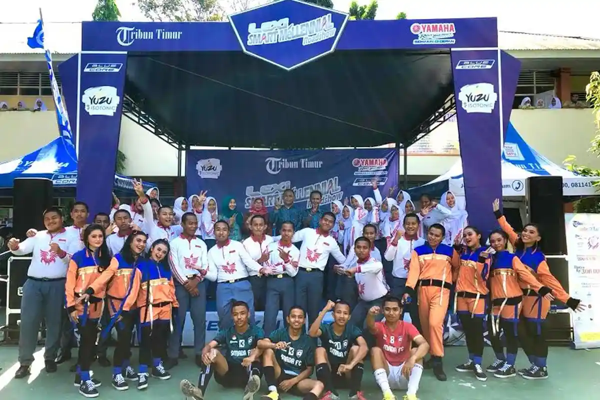 Lexi Smart Milenial Roadshow Sambangi Smada Makassar