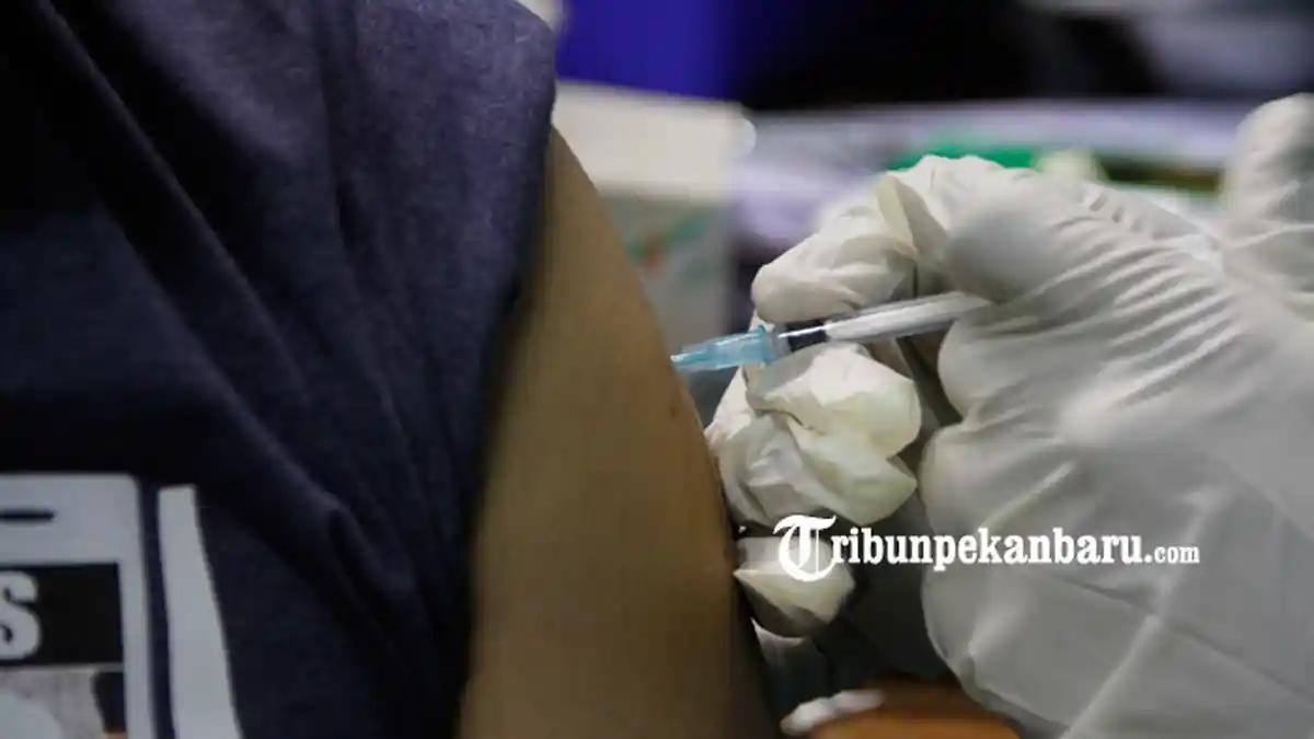 Sudah Dua Kali Divaksin, Dua Warga Riau Ini Ditemukan Terpapar Covid-19