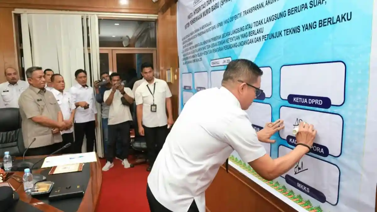 SPMB Gratis, Bupati Rohul Ingatkan Orangtua Murid Jangan Percaya Calo