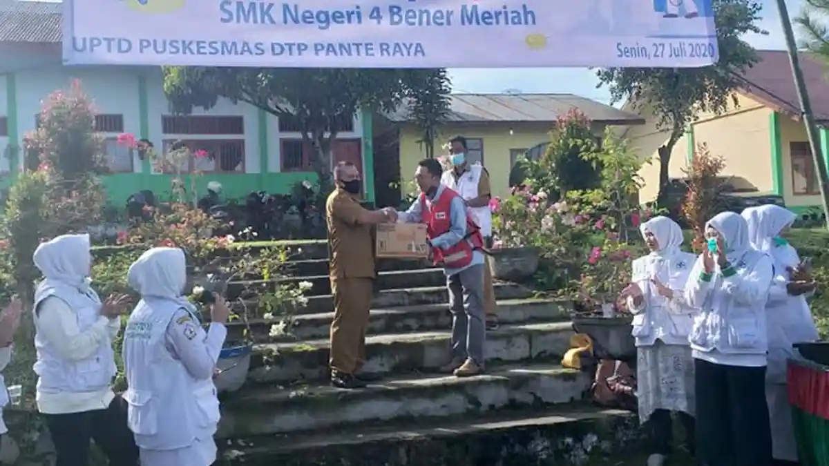 SMKN 4 Bener Meriah Gelar Senam Cegah Covid-19