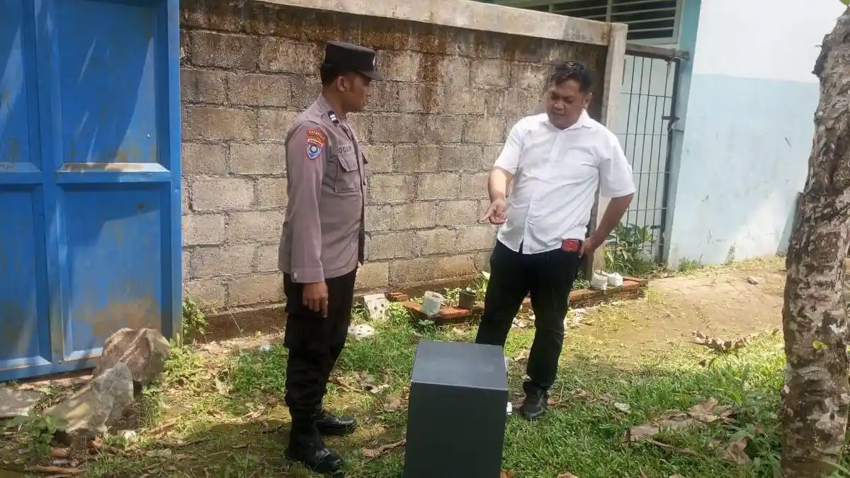 Dua Maling Bobol SMPN 1 Pakisaji Malang, Gondol Uang dan Ponsel