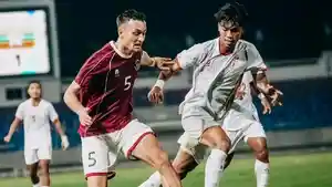 Aksi-gelandang-Timnas-U22-Indonesia-Ivar-Jenner-lawan-Myanmar-di-SEA-Games-2025.jpg