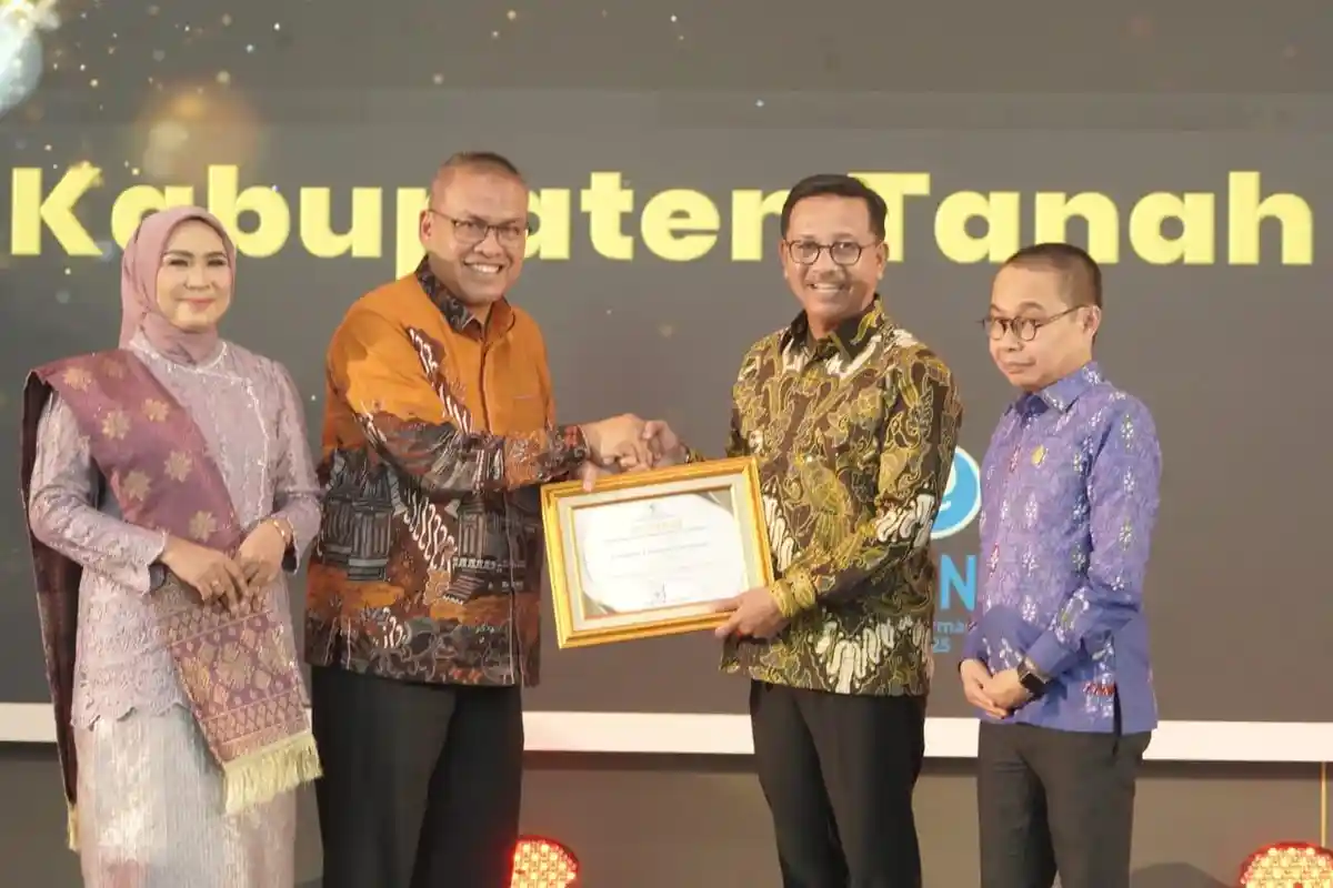 Sejarah Baru Solok Selatan, Raih Penghargaan Keterbukaan Informasi Publik Pertama Sejak Pemekaran