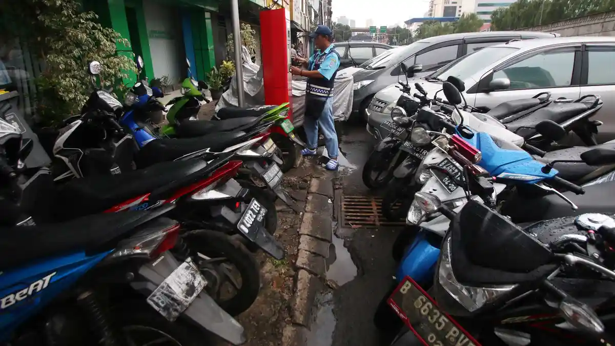 Tata Kelola Parkir di DKI Dinilai Mengalami Kemunduran