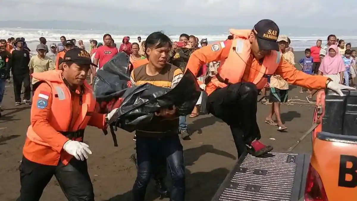 Terseret Ombak Pantai Kemiren Cilacap, Seorang Bocah Ditemukan Tewas