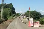 jalan-longsor-muara-beliti.jpg