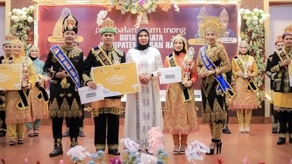 Ardiansyah dan Lia Riska Dinobatkan Agam Inong Duta Wisata Nagan Raya 2023, Ini Harapan Pj Bupati