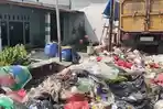 Sampah-di-depan-rumah-warga.jpg