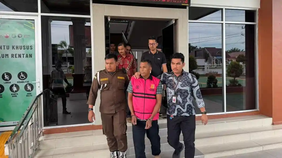 Eks Pj Keuchik Siompin Ditahan Kejari Aceh Singkil, Diduga Korupsi Dana Desa Rp743 Juta Lebih 